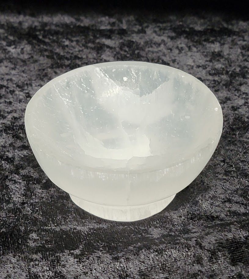 Tiny Selenite Bowl w/stand