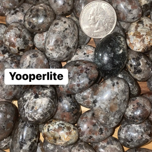 Yooperlite Crystal Tumbles - UV Reactive Glow Stones