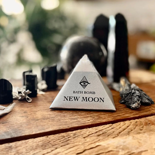 Organic New Moon Healing Ritual Bath Bomb with Crystals