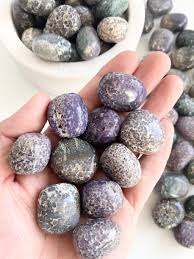 Agate Grape - Tumbled