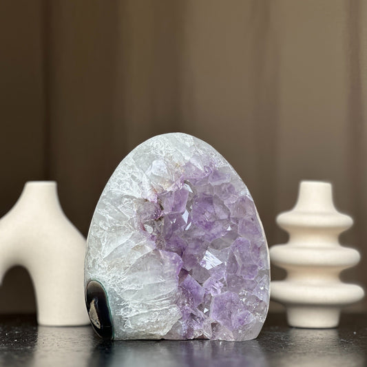 White Quartz & Agate Geode Cave – 3.3 lb, 5 Inches
