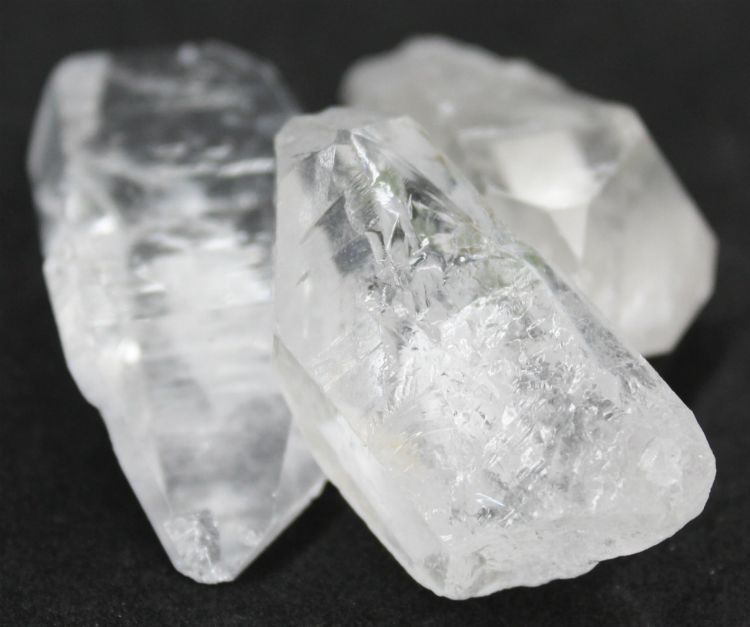 Natural Quartz Points Medium