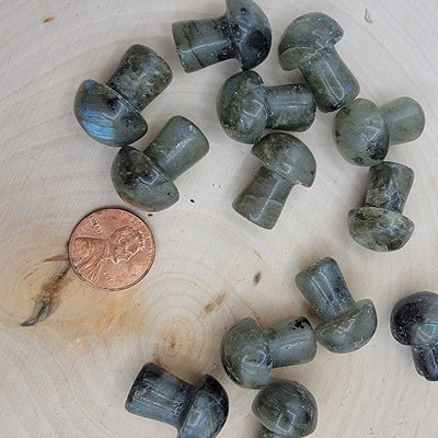 Gemstone Mushroom Carving - 0.5 Inch