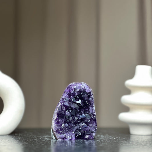 Uruguayan Amethyst Crystal Geode with Base – 0.7 lb, 3 Inches