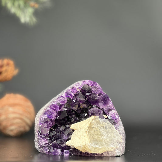 Uruguayan Amethyst Geode Cluster – 1.1 lb, 3.5 Inches