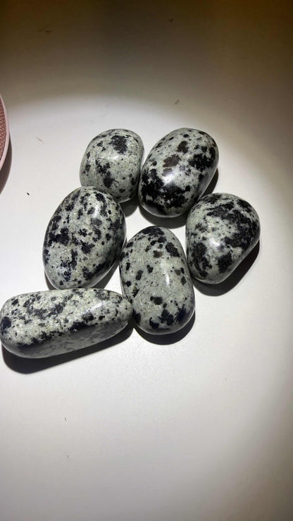 Greta Gabbro Tumbled Stone