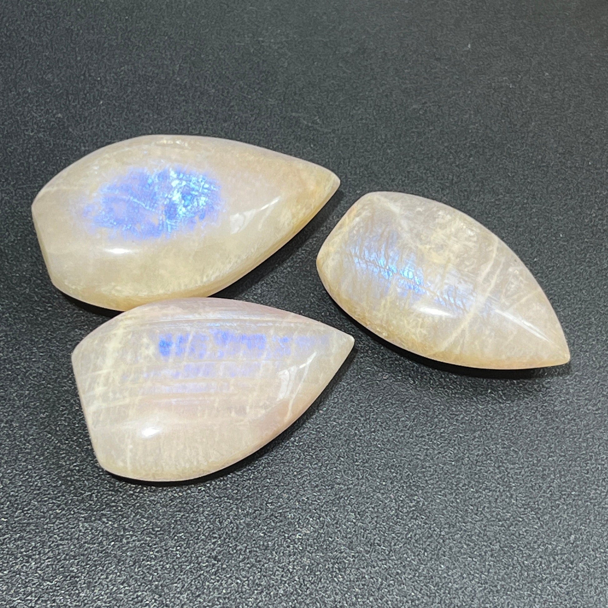 Flashy Peach Moonstone Crystal Flame Point Tower Carving Gemstone Statue Home Decor Supply