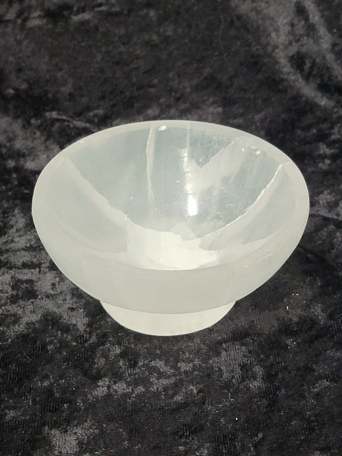 Selenite Bowl (4" w/Stand)