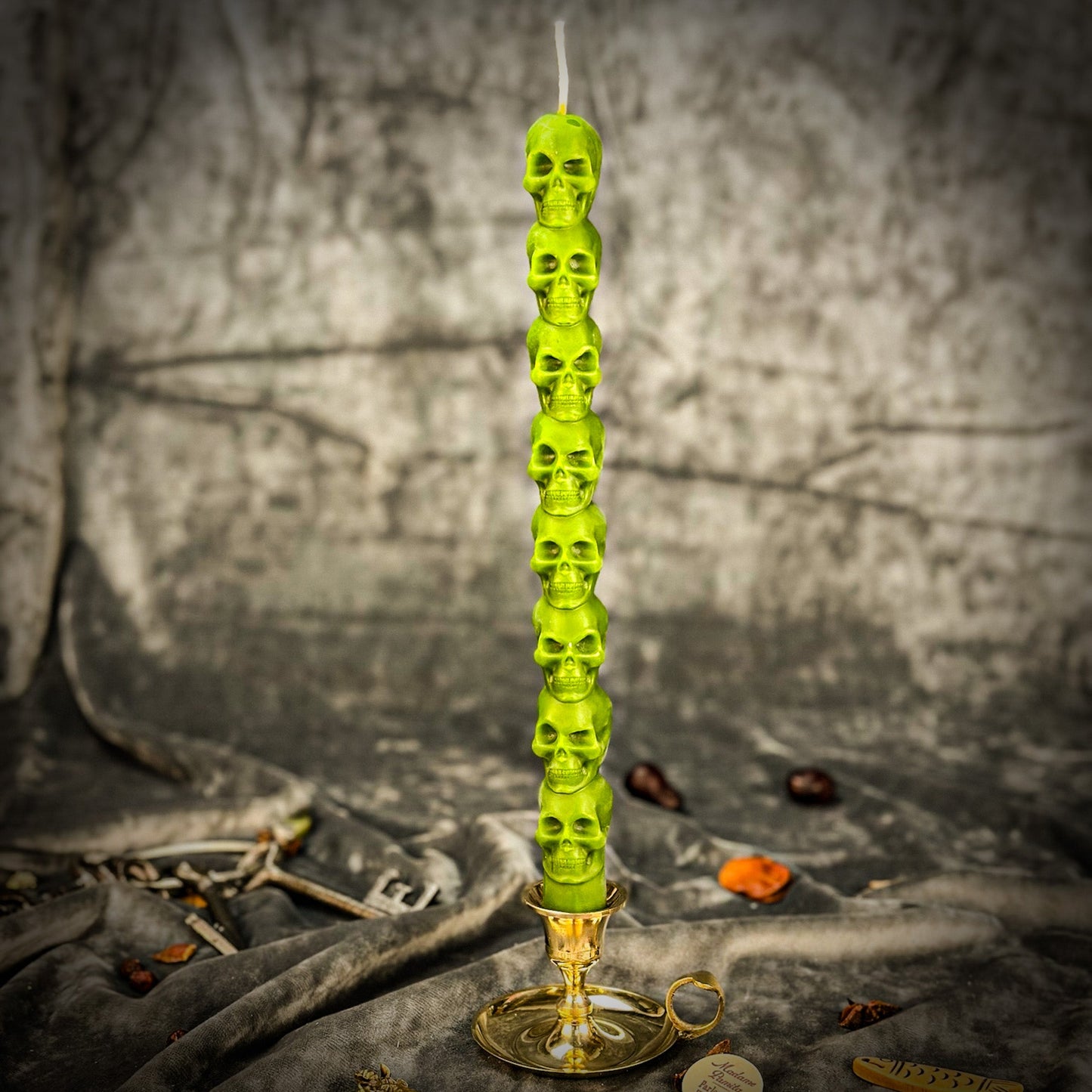 Eight Day Skull Taper Candle Spell Kit – Mind Influence & Ancestral Wisdom Ritual