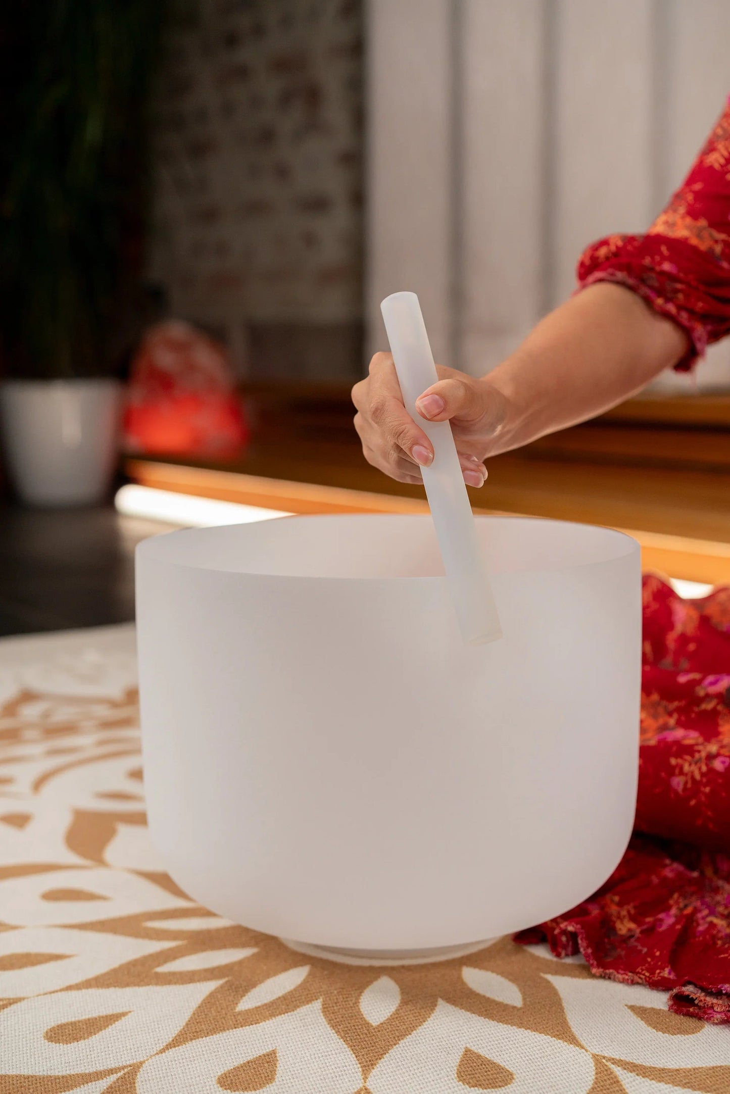 12" White-Frosted Crystal Singing Bowl, Note F3, Heart Chakra