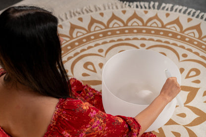 14" White-Frosted Crystal Singing Bowl, Note E3, Solar Plexus Chakra