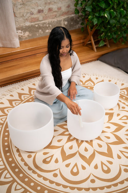 3-Piece White-Frosted Crystal Singing Bowl Set, G4/E4/C4, 432 Hz