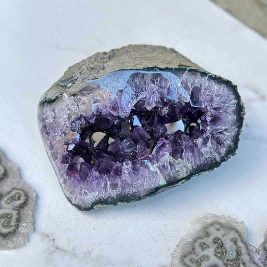 Uruguayan Amethyst Geode with Shiny Crystals & Agate Layers – 6.8 lb, 7 Inches