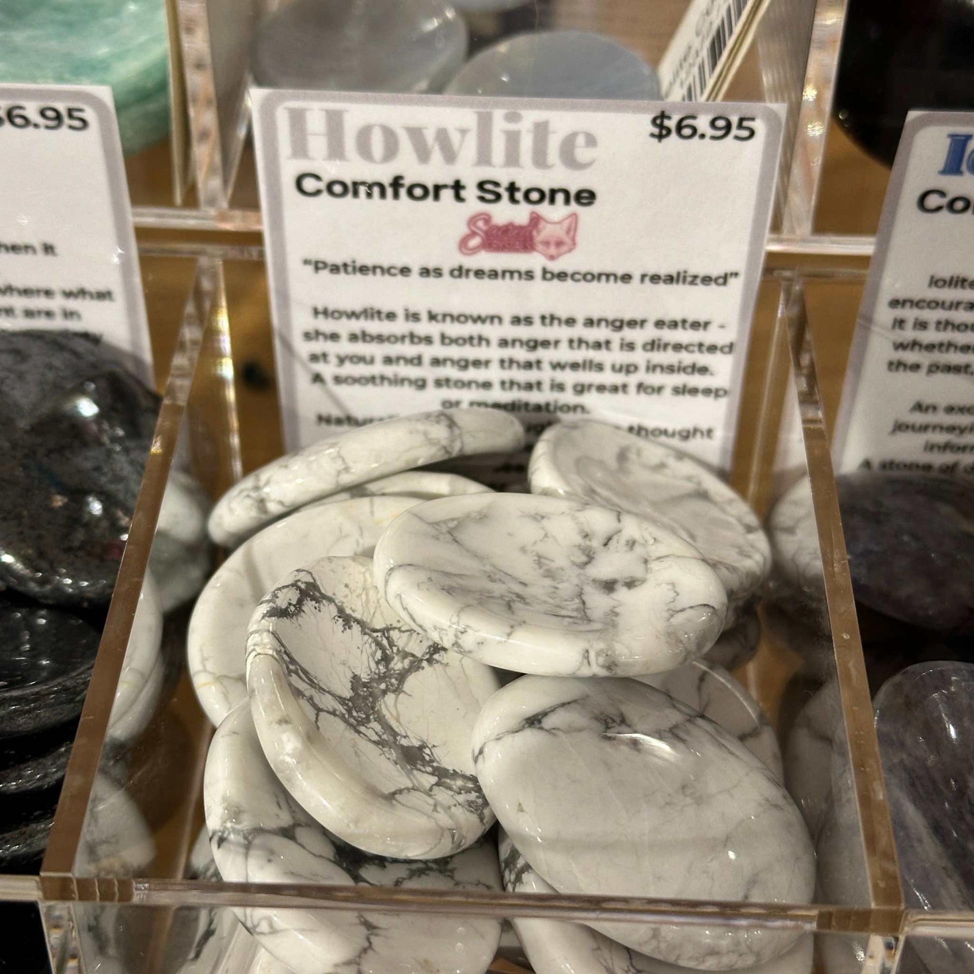 Premium Howlite Pocket Stone for Peace and Mindfulness