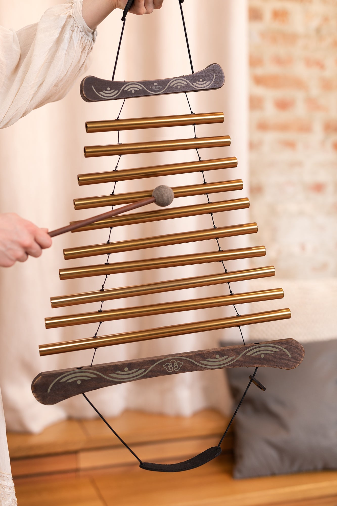 35" Meditation Flow Chime, 440 Hz, 10 Notes, D Major, Bronze