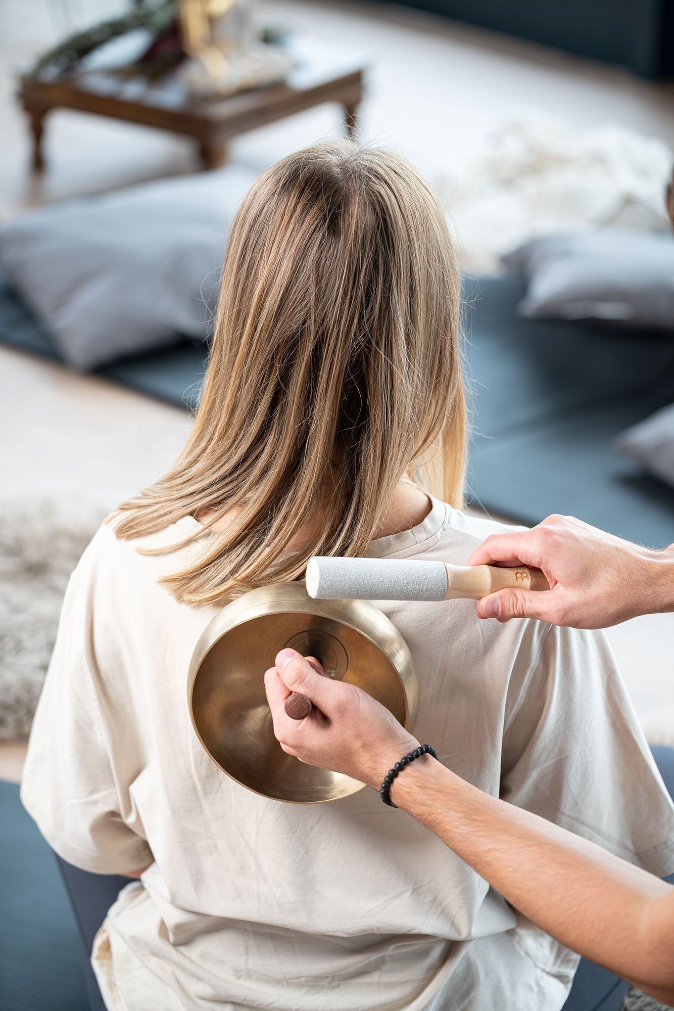 Singing Bowl Suction Holder, Small