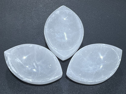 Selenite Crystal Bowl (4 Inch) Eye Shaped Carving Gemstone Polished Stone Dish