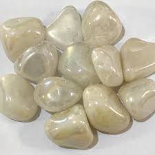 Pearlized Quartz Tumbled