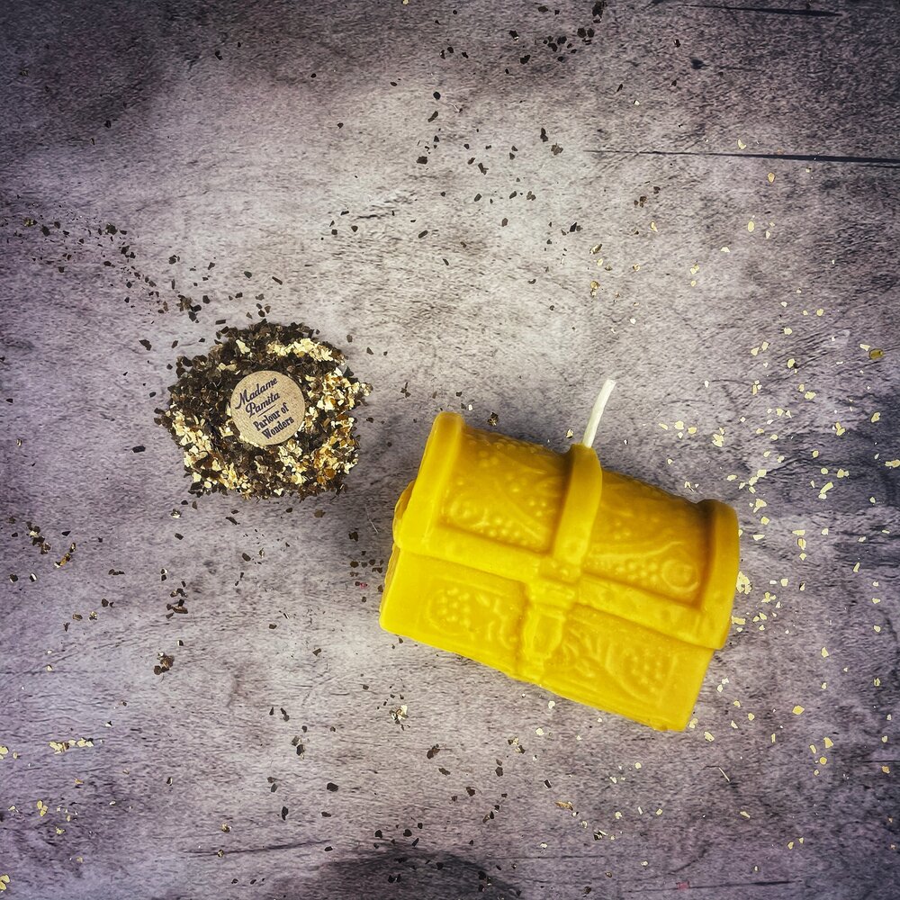 Beeswax Treasure Chest Spell Candle - Unlock Blessings & Abundance Magic